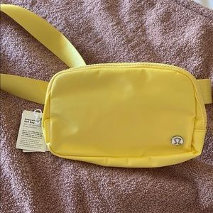 Lululemon everywhere belt bag sunray yellow